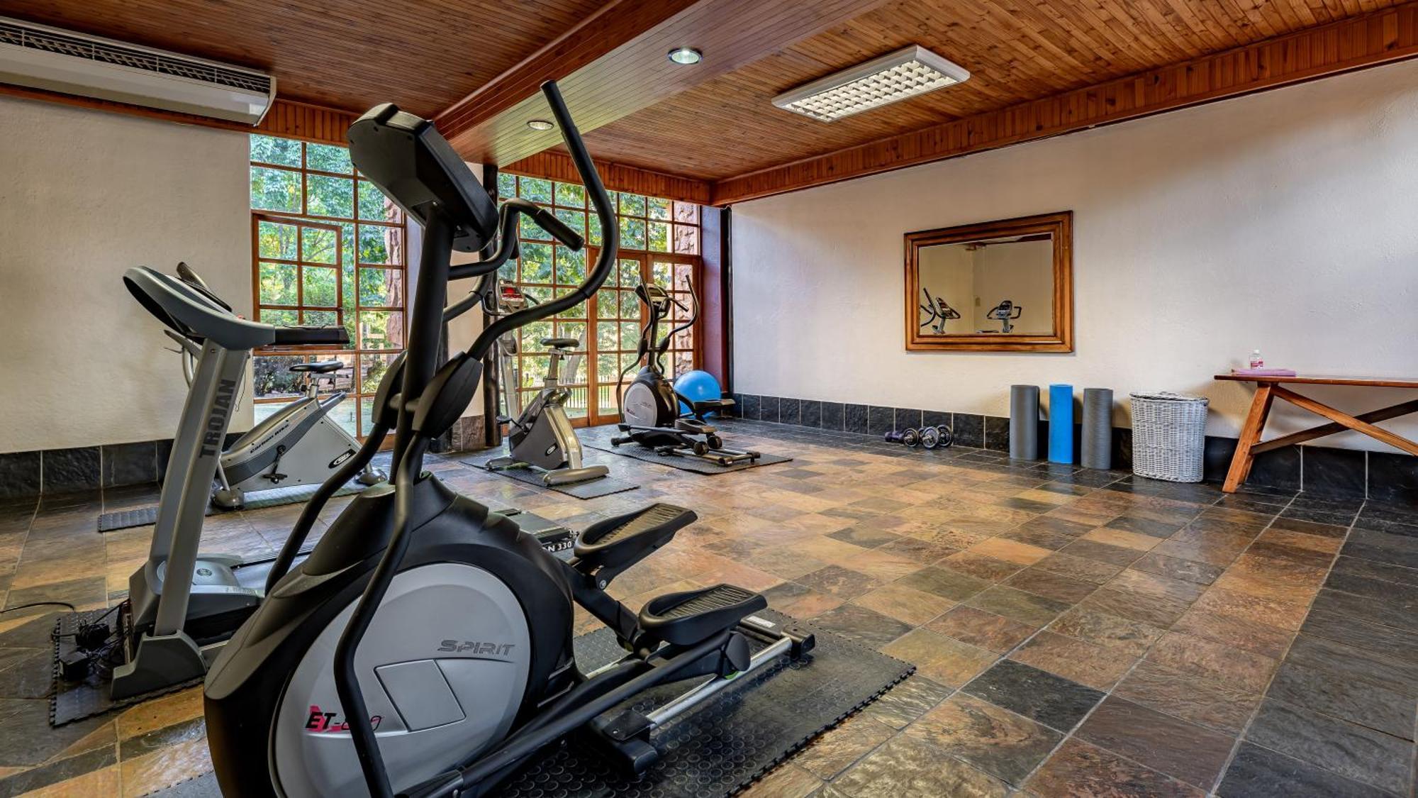 African Sky Hotels - Pine Lake Inn White River Dış mekan fotoğraf