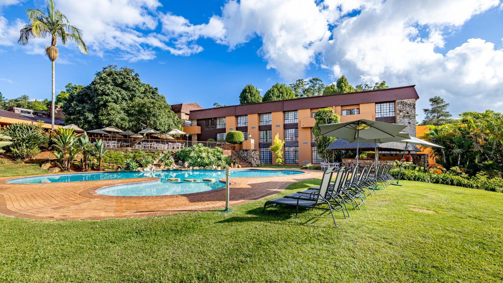 African Sky Hotels - Pine Lake Inn White River Dış mekan fotoğraf